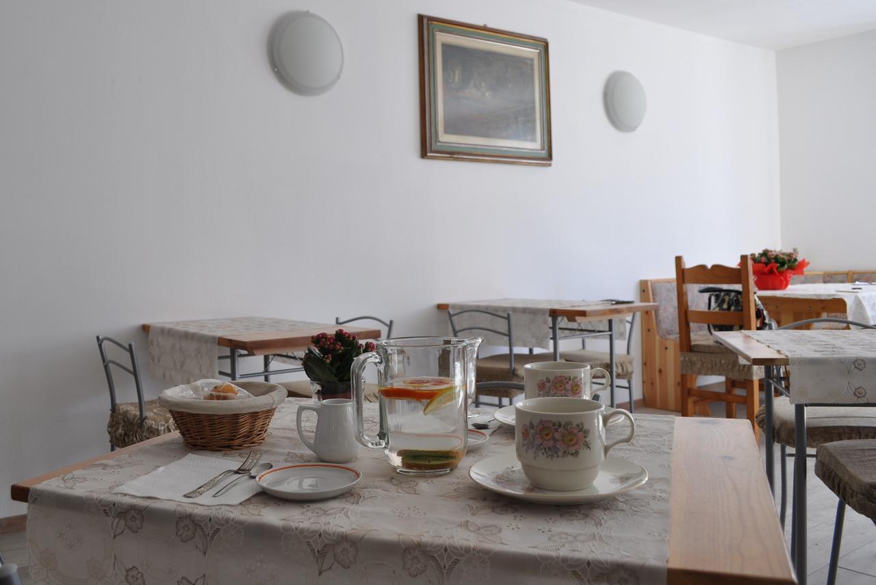 Il Girasole Hotel Saint-Vincent Luaran gambar