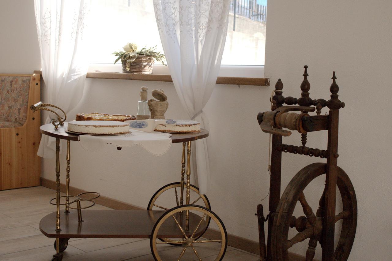 Il Girasole Hotel Saint-Vincent Luaran gambar