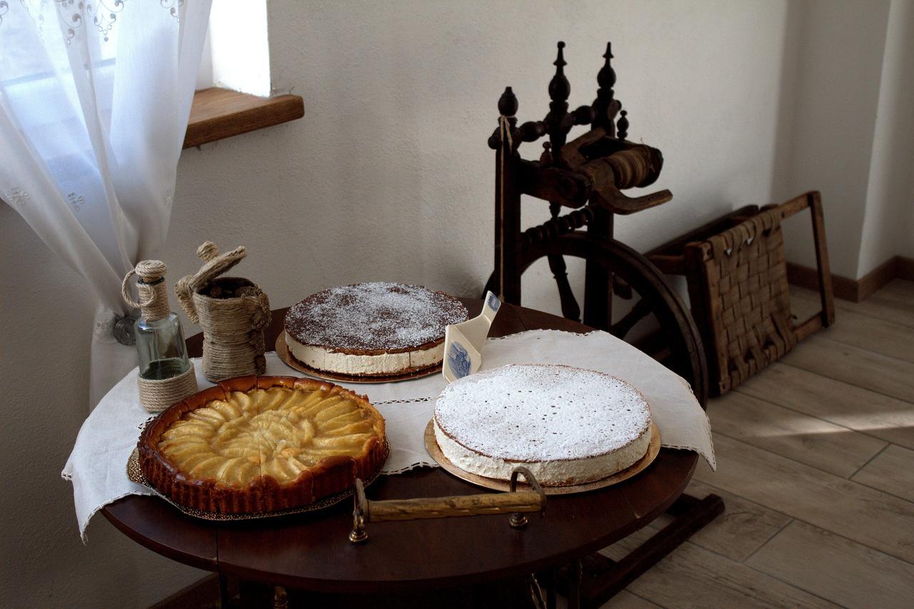 Il Girasole Hotel Saint-Vincent Luaran gambar
