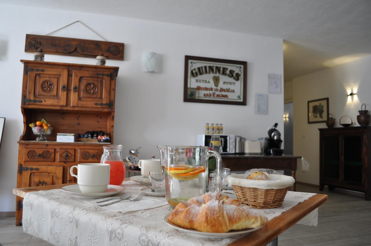 Il Girasole Hotel Saint-Vincent Luaran gambar