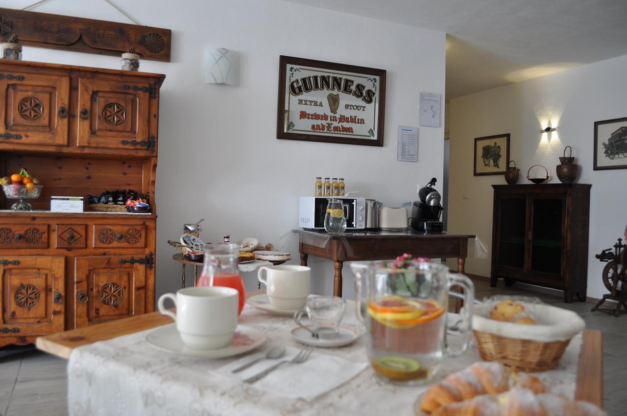 Il Girasole Hotel Saint-Vincent Luaran gambar